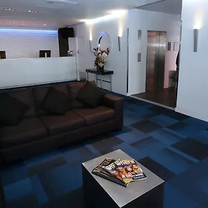 Hotel George Williams, Brisbane